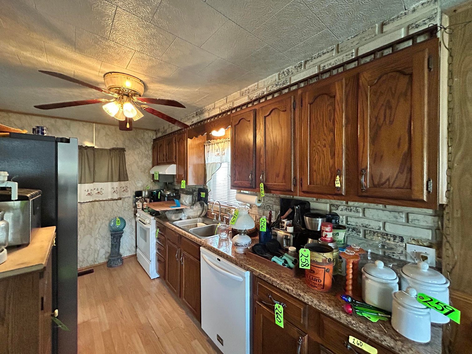 Image for SOLD $154,000 - 4 Bedroom in a Great Pleasant Valley Location