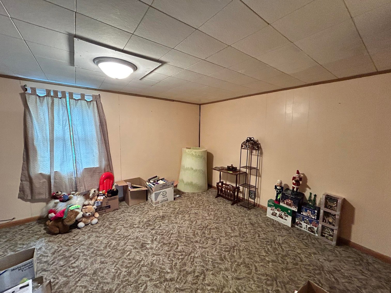 Image for SOLD $154,000 - 4 Bedroom in a Great Pleasant Valley Location