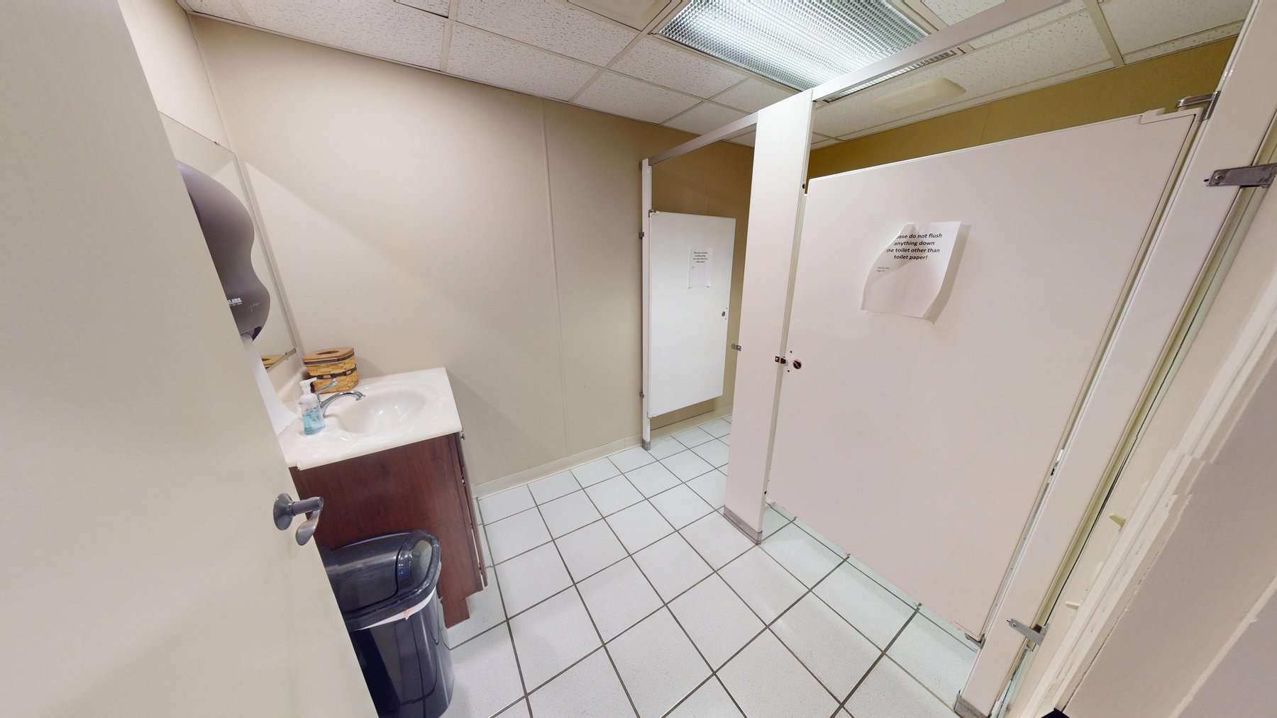 Image for Prime Office Building in High Traffic Vienna Location Selling to the Highest Bidder