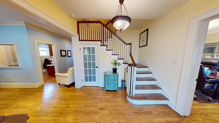 Image for Prime Office Building in High Traffic Vienna Location Selling to the Highest Bidder