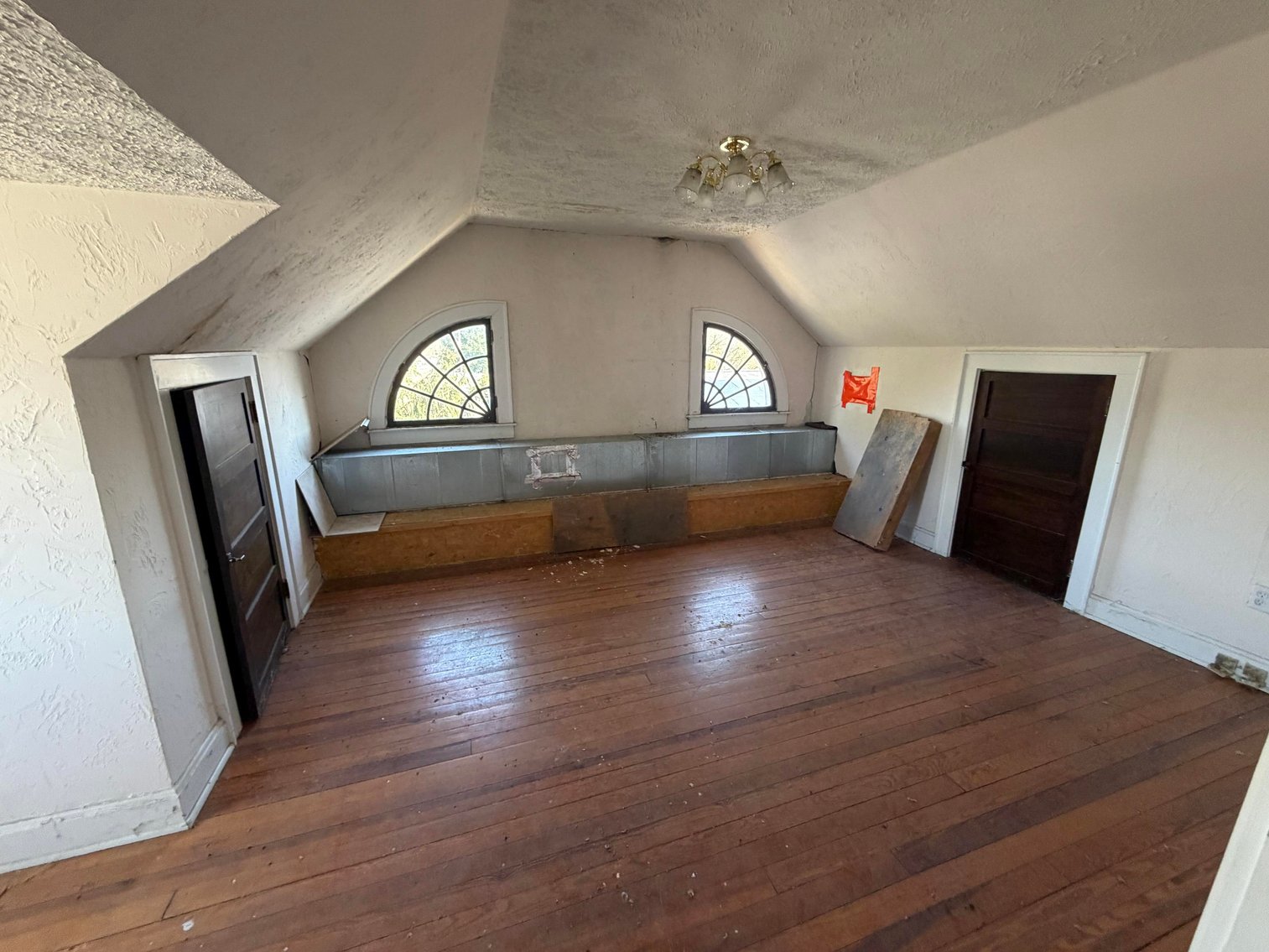 Image for Prime Office Building in High Traffic Vienna Location Selling to the Highest Bidder