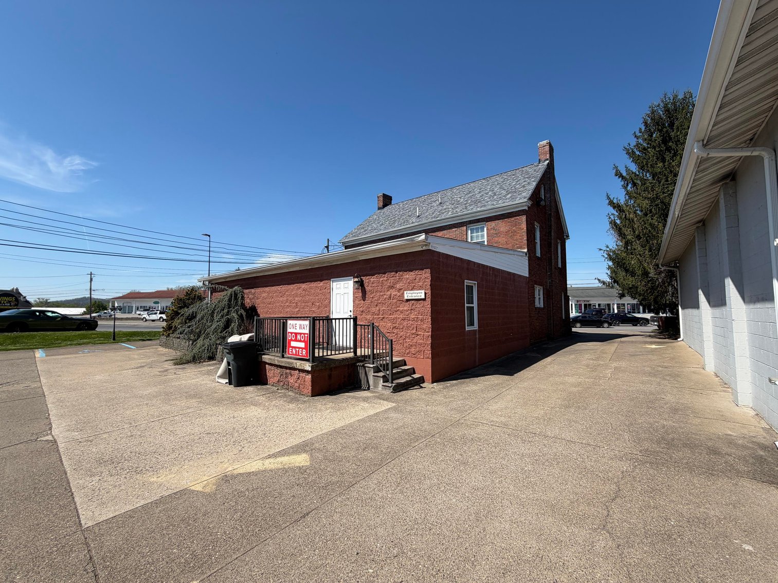 Image for Prime Office Building in High Traffic Vienna Location Selling to the Highest Bidder