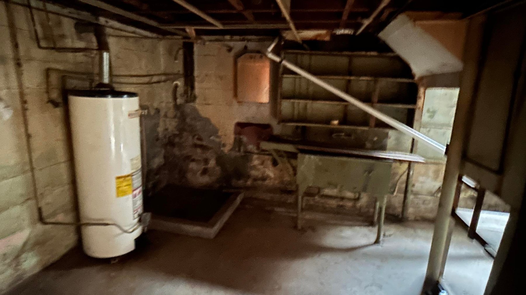 Image for 3 Bedroom Fixer Upper on Sun Valley Road Selling to the Highest Bidder