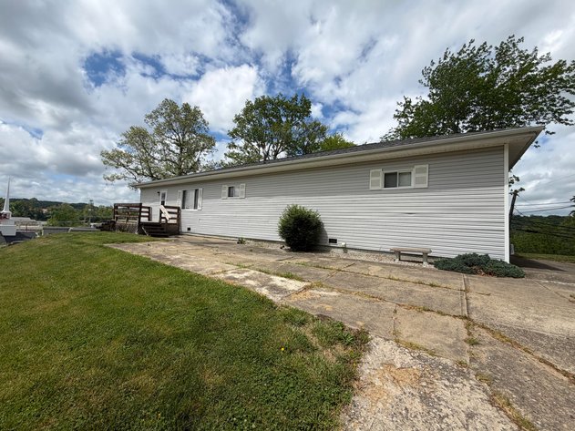 Image for Move-in Ready 3 Bedroom on Nearly an Acre in Charleston