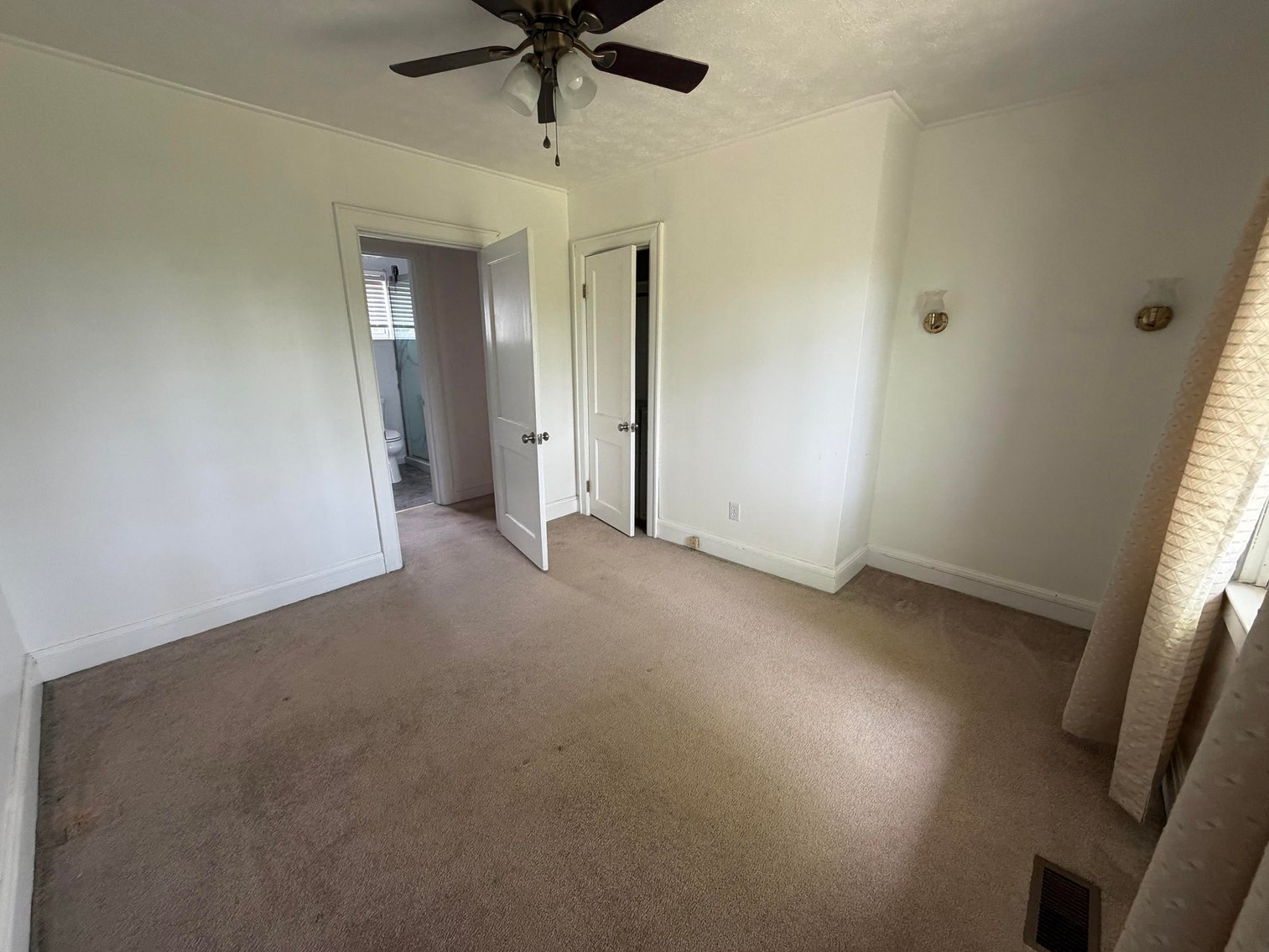 Image for Move-in Ready 3 Bedroom on Nearly an Acre in Charleston