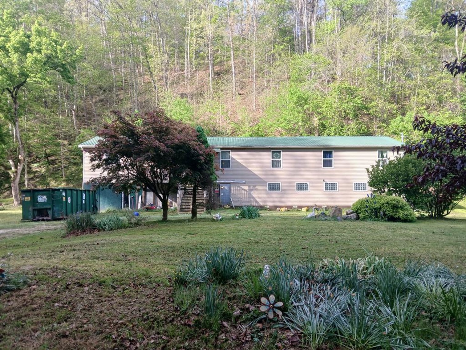 Image for Spacious 4 Bedroom on Over 8 Acres in Roane County