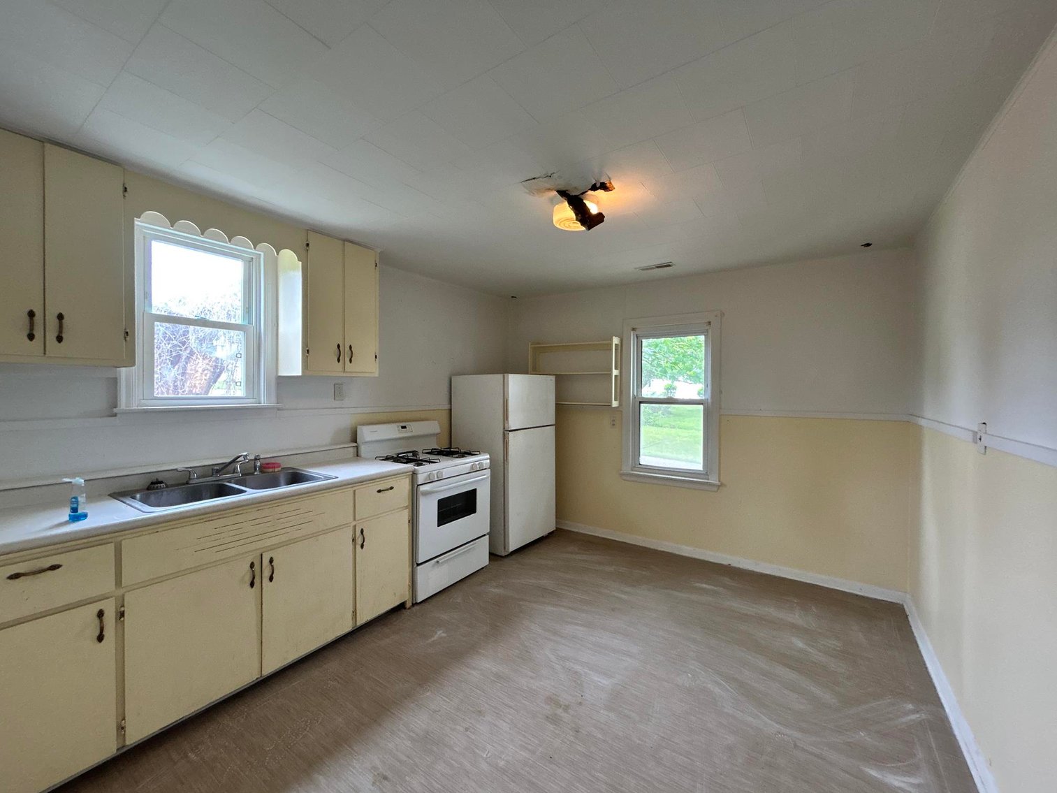 Image for Triplex and Duplex on a Nice Lot in Vienna