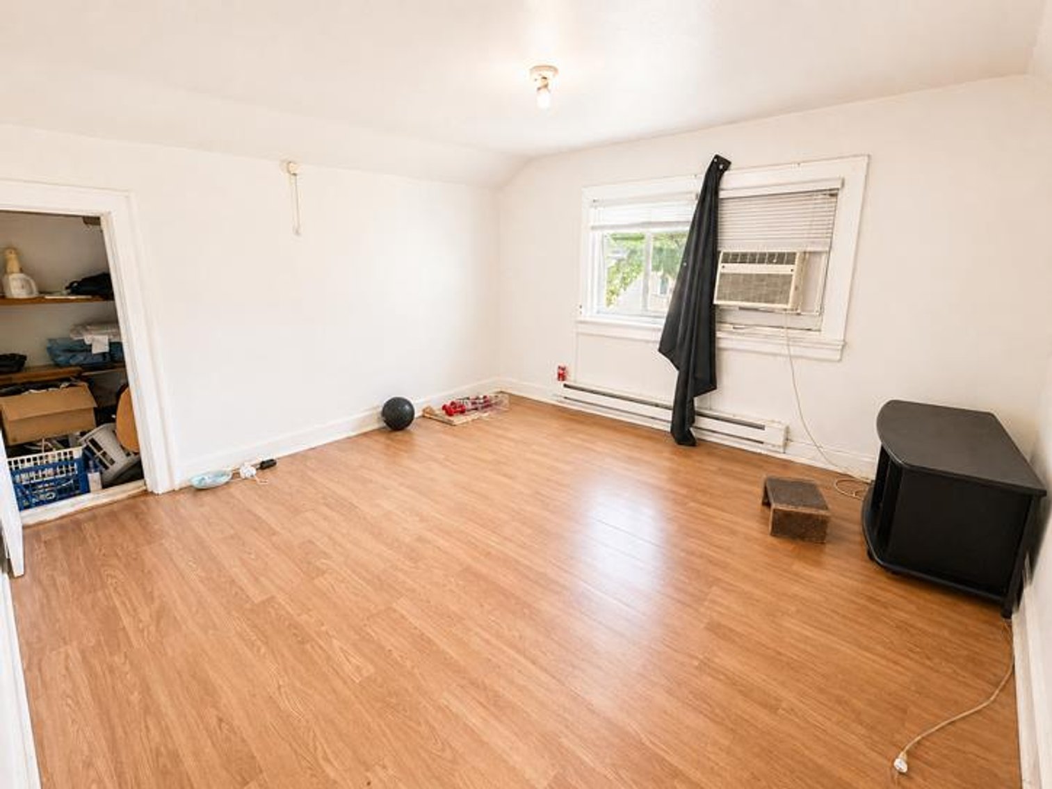 Image for 3-Unit Apartment Building in Nitro