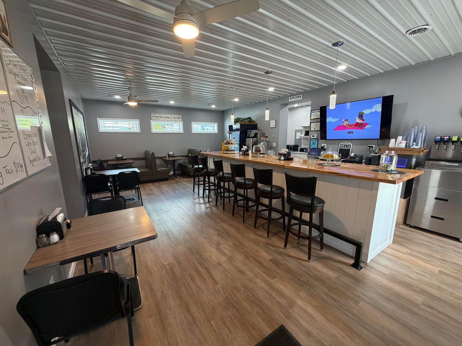 Image for Turn-Key Restaurant & Hot Spot in Gassaway