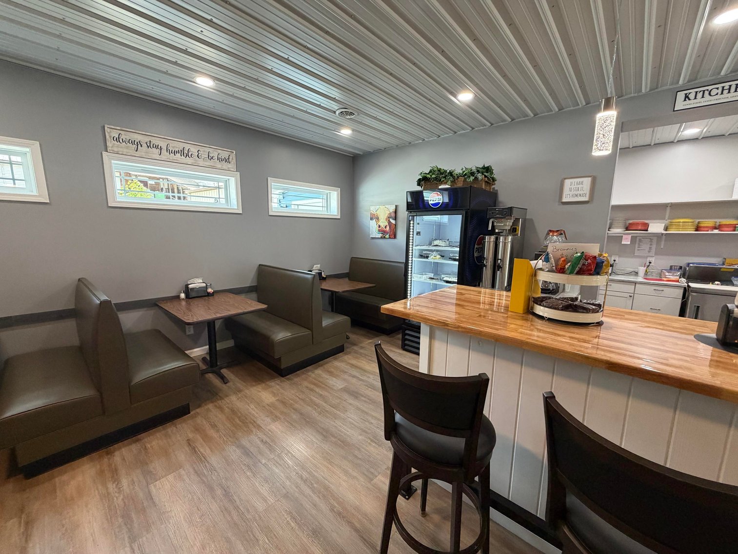 Image for Turn-Key Restaurant & Hot Spot in Gassaway