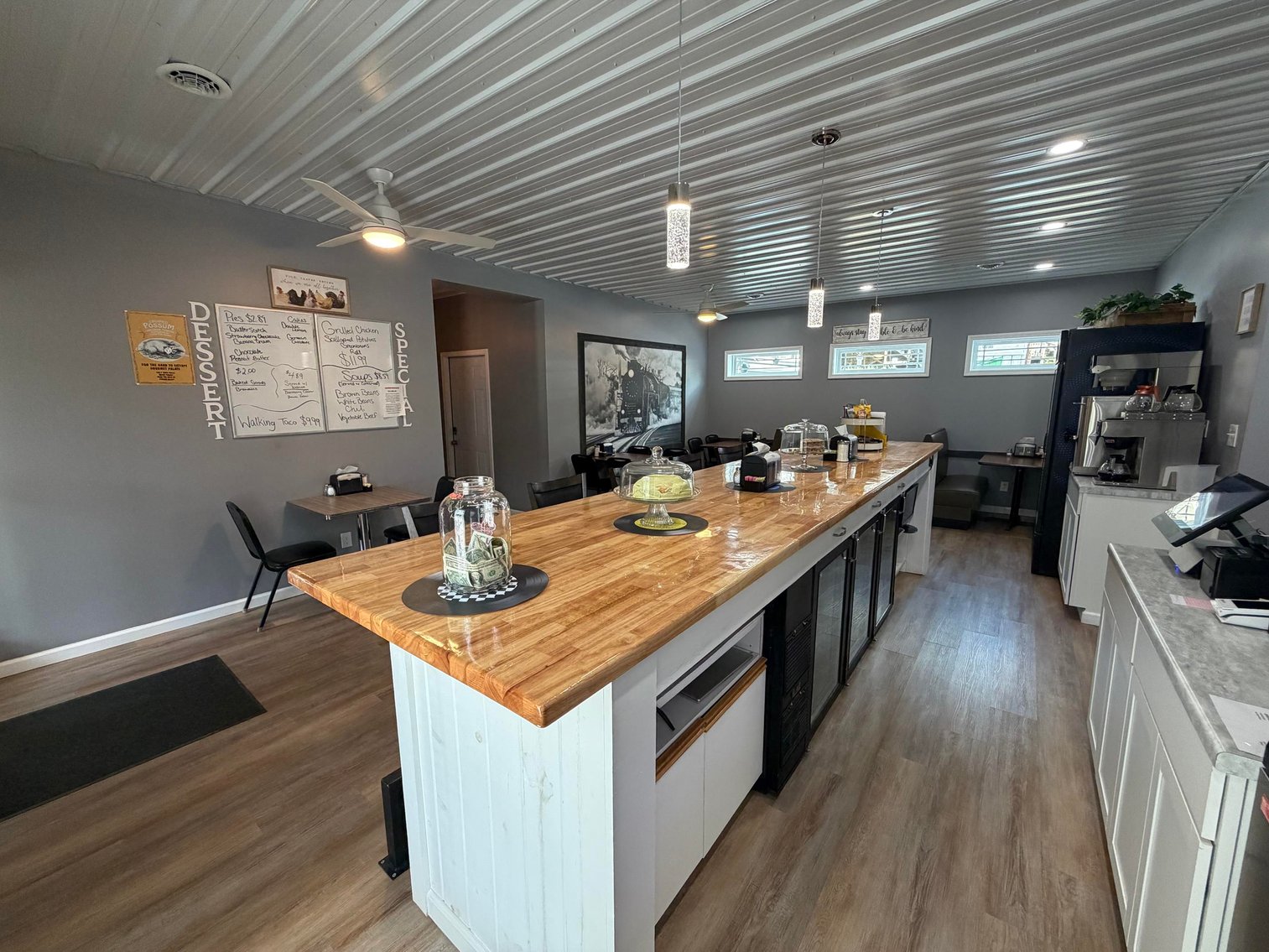 Image for Turn-Key Restaurant & Hot Spot in Gassaway