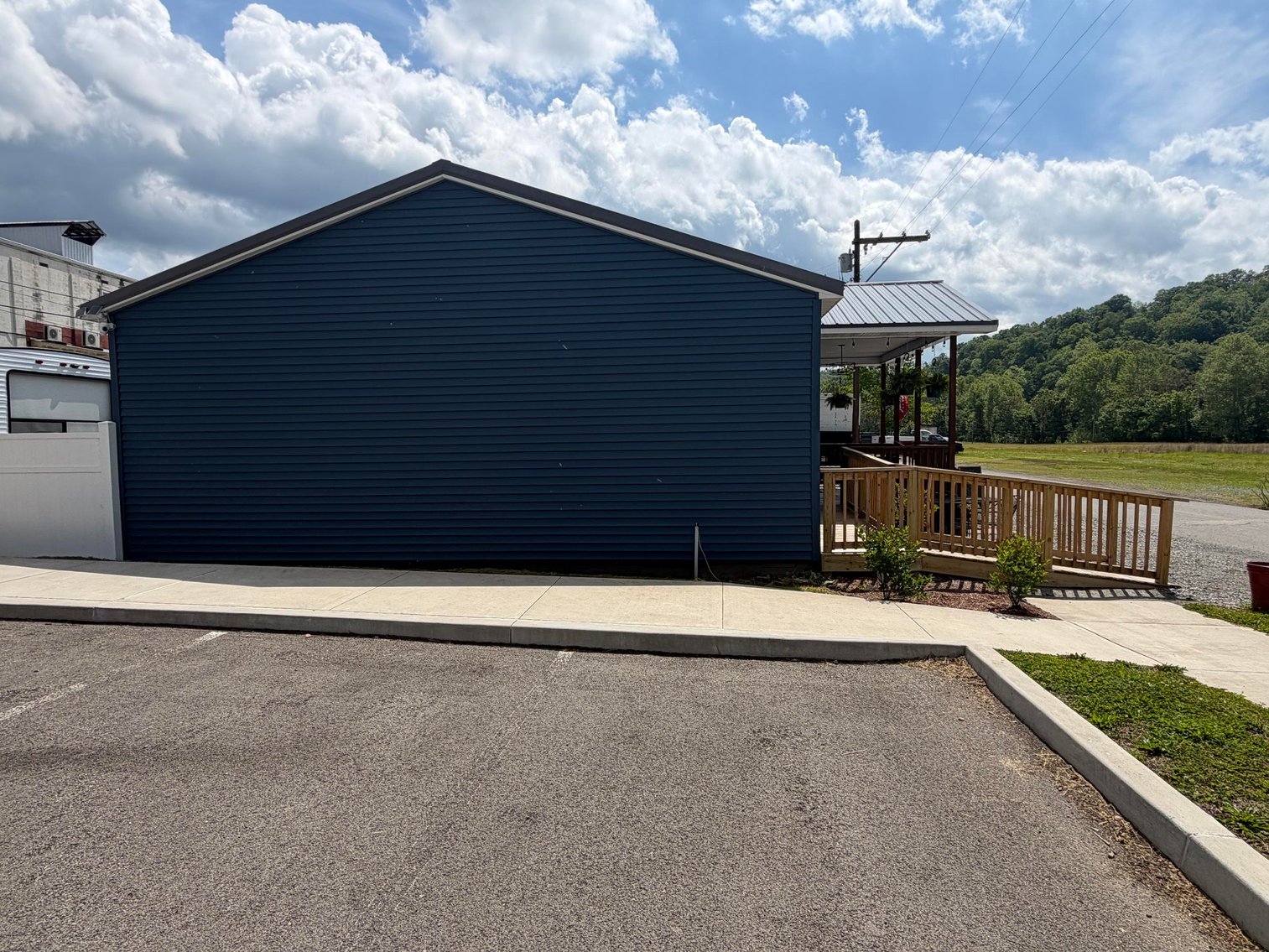 Image for Turn-Key Restaurant & Hot Spot in Gassaway