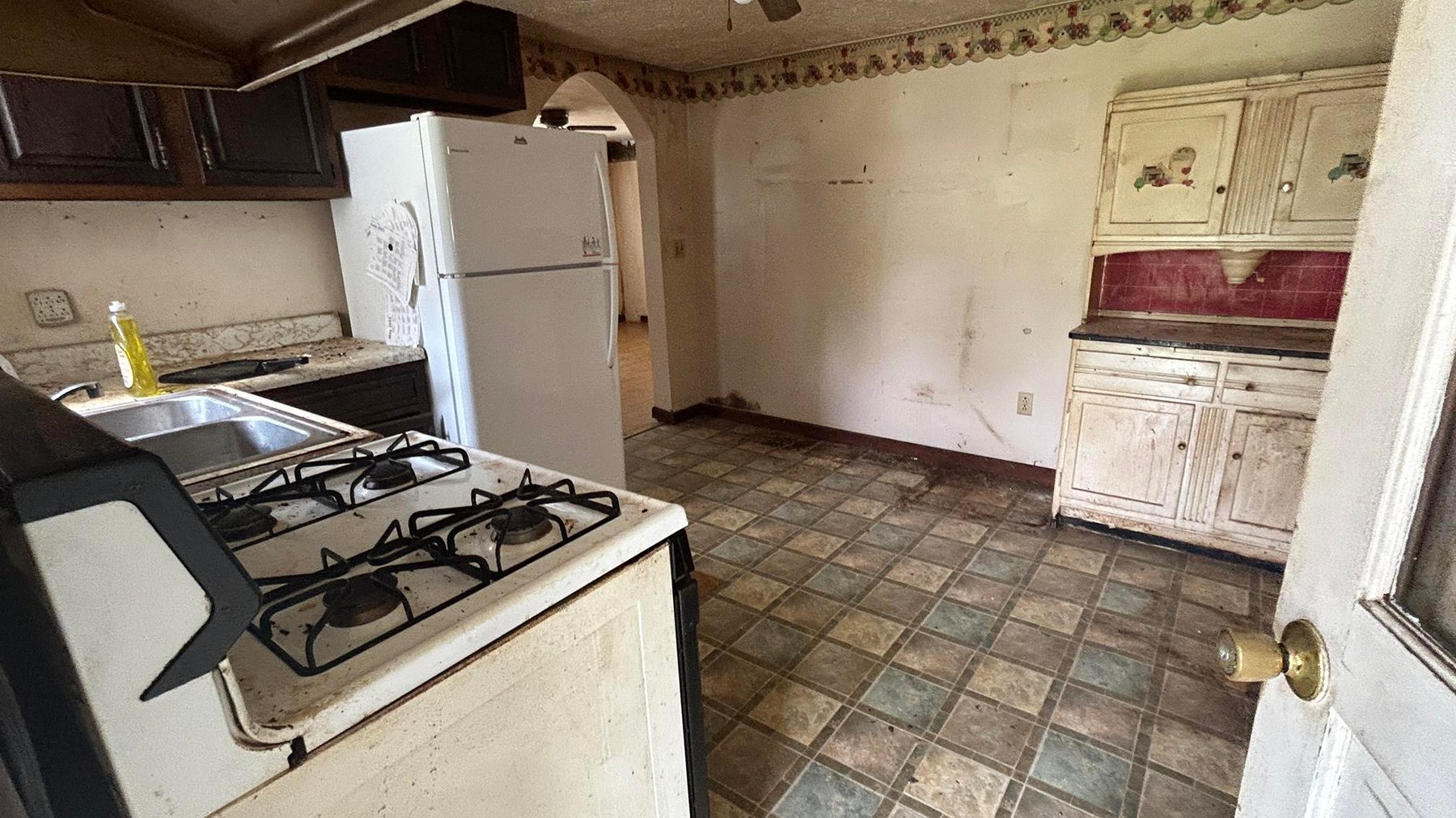 Image for Rustic Mountain Cottage on Nearly 2.5 Acres in Petersburg Selling to the Highest Bidder