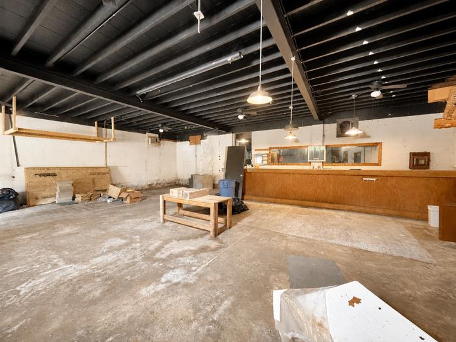 Image for Mixed-Use Property on an Acre in Charleston Selling to the Highest Bidder