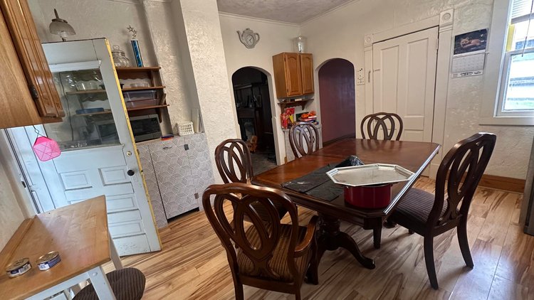 Image for Spacious 3 Bedroom in a Convenient Fairmont Location