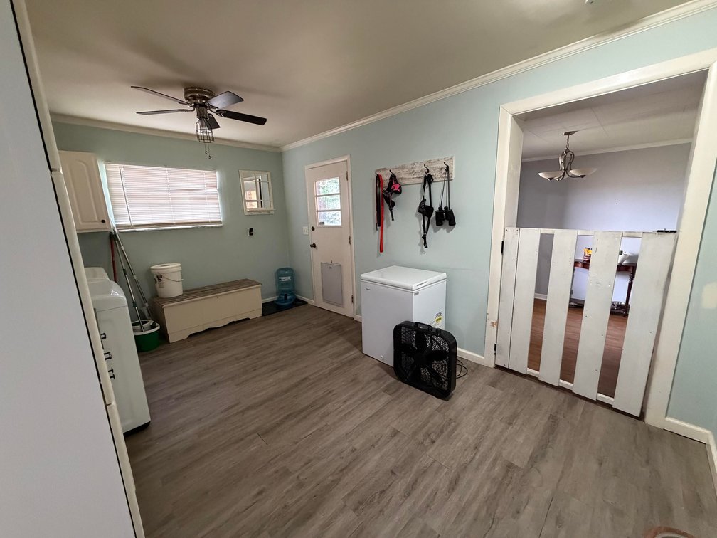 Image for 3 Bedroom with 2-Stall Garage in Dunbar
