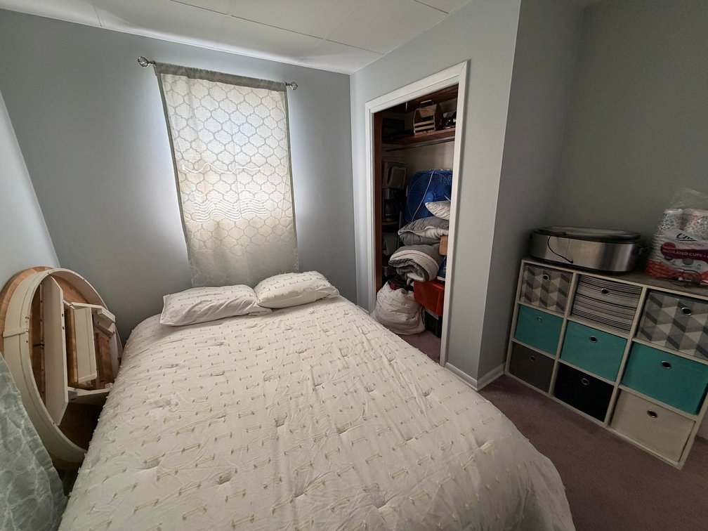 Image for 3 Bedroom with 2-Stall Garage in Dunbar
