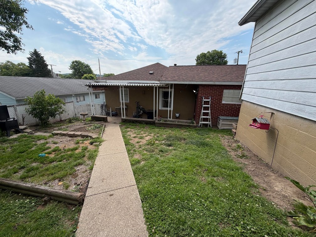Image for 3 Bedroom with 2-Stall Garage in Dunbar