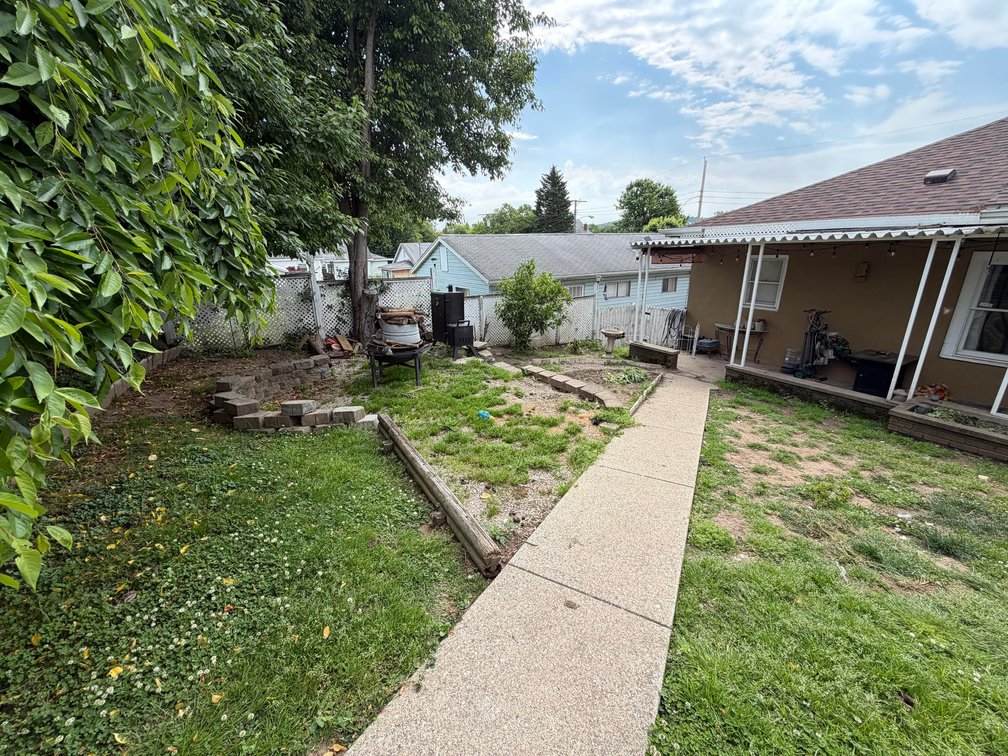 Image for 3 Bedroom with 2-Stall Garage in Dunbar