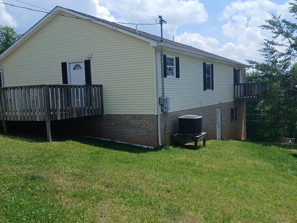 Image for Move-in Ready 3 Bedroom on Half an Acre in Elkview