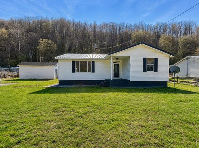 Image for 3 Bedroom Home in Logan County