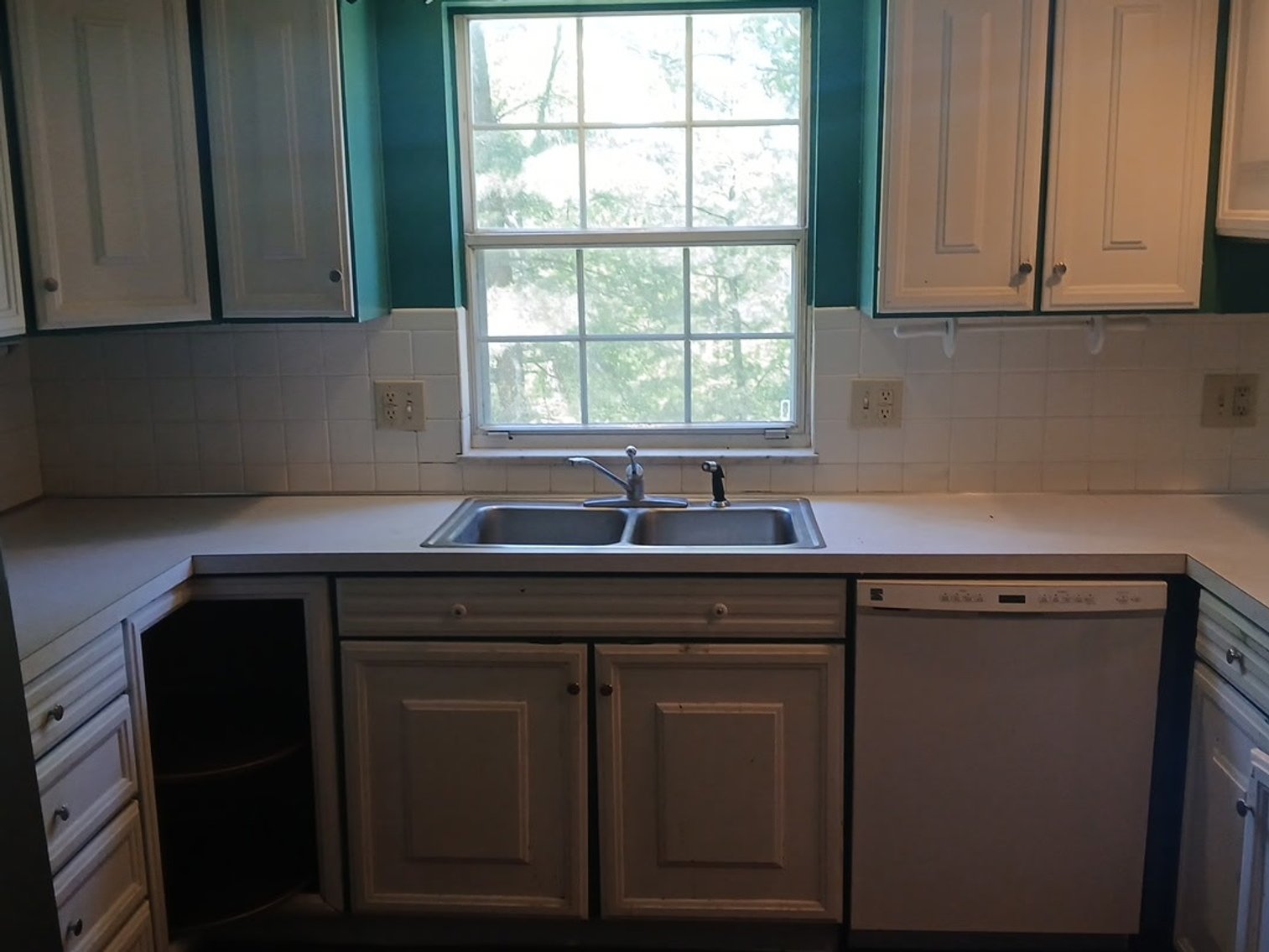 Image for SOLD $77,000 - 4 Bedroom in Parkersburg’s North Hills Estates Ideal for a Remodel or Flip
