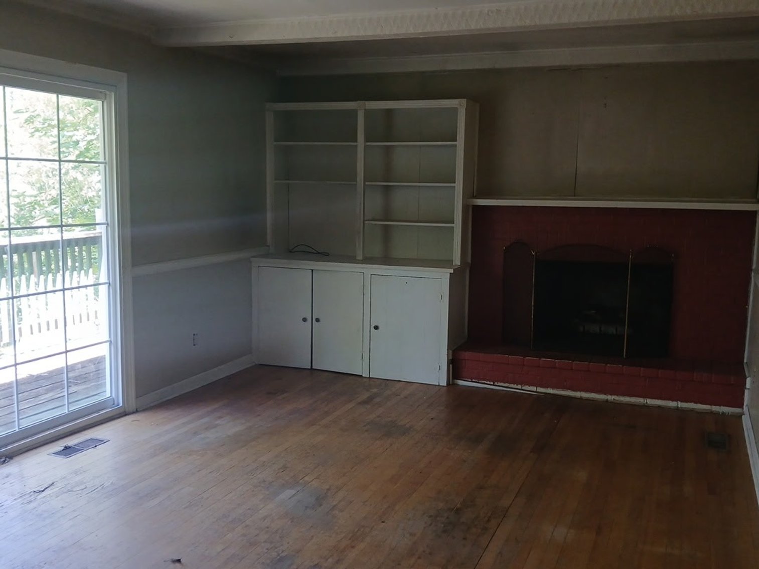 Image for SOLD $77,000 - 4 Bedroom in Parkersburg’s North Hills Estates Ideal for a Remodel or Flip