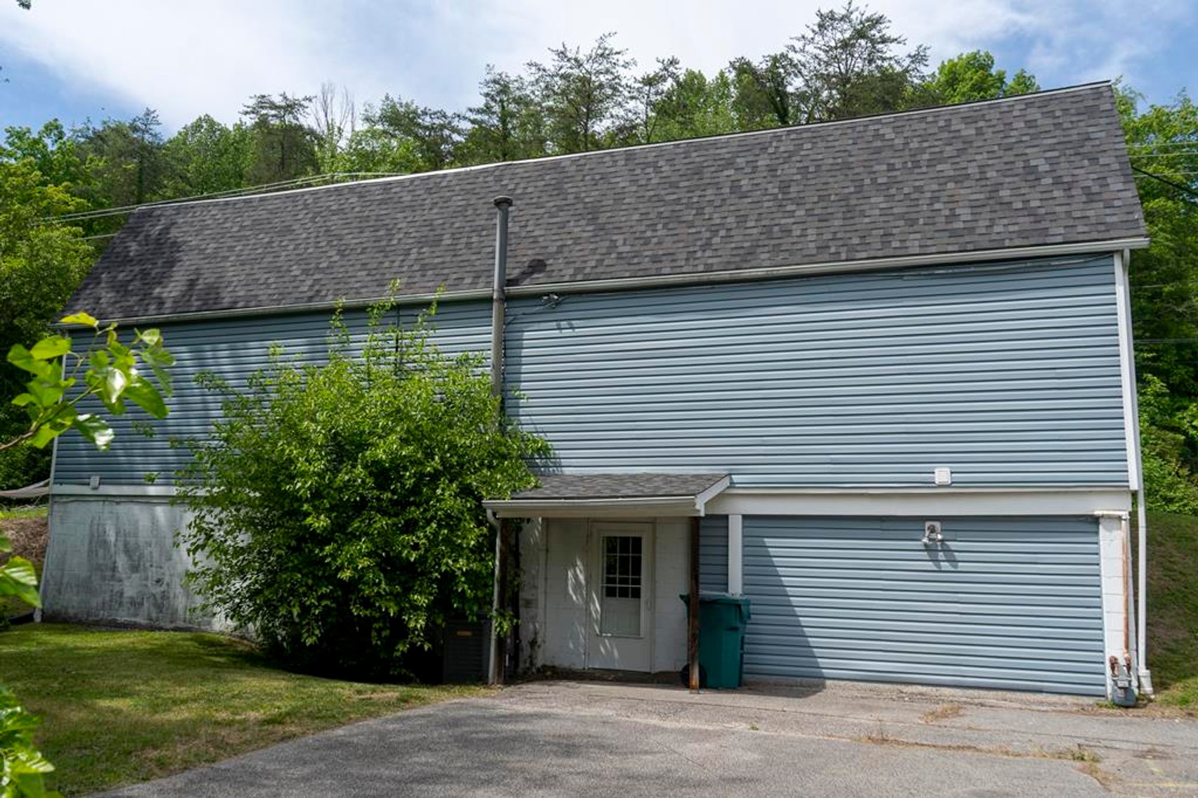 Image for Flexible Commercial Space with Onsite Parking & No Zoning Restrictions
