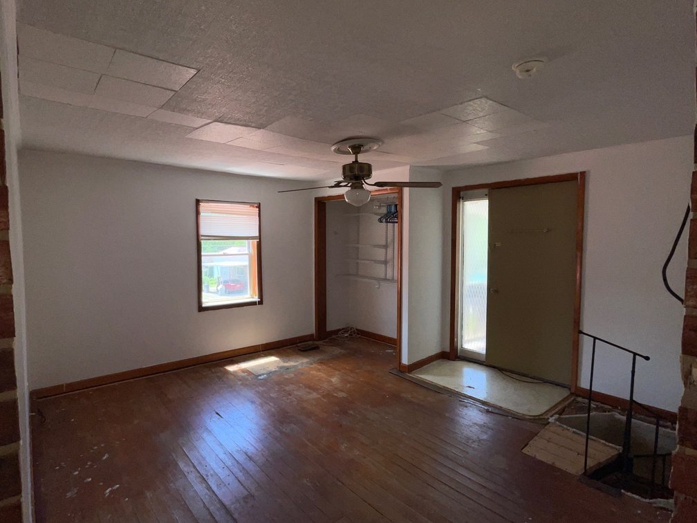 Image for Spacious 4 Bedroom in Chapmanville – Potential Duplex Conversion