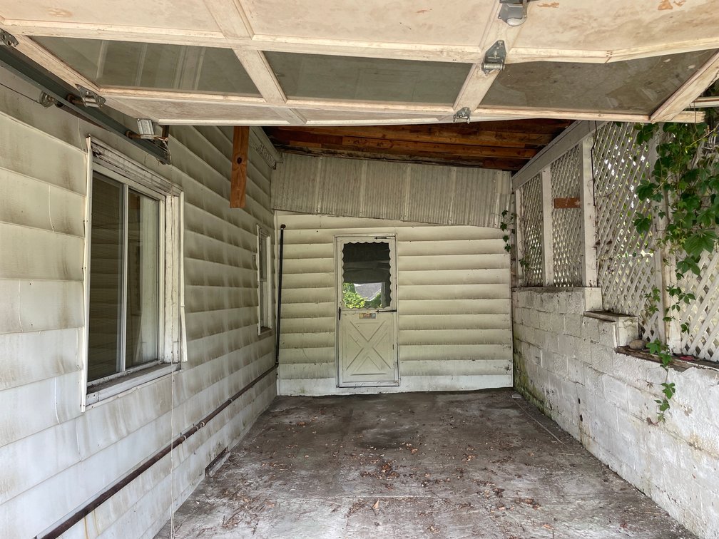 Image for Spacious 4 Bedroom in Chapmanville – Potential Duplex Conversion
