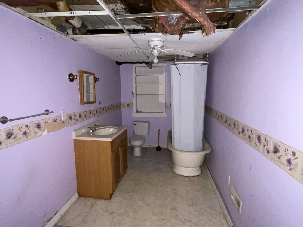 Image for Spacious 4 Bedroom in Chapmanville – Potential Duplex Conversion