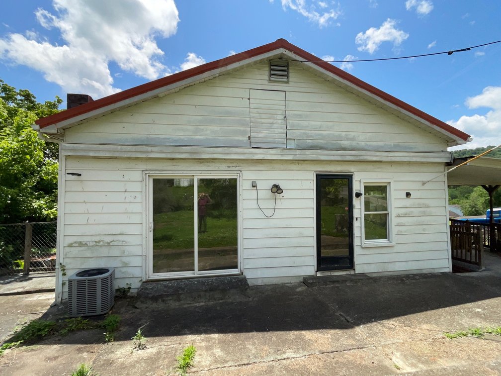 Image for Spacious 4 Bedroom in Chapmanville – Potential Duplex Conversion