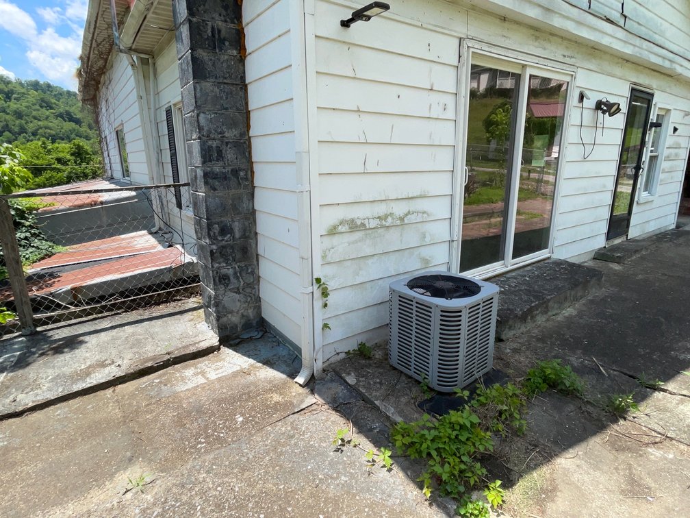 Image for Spacious 4 Bedroom in Chapmanville – Potential Duplex Conversion
