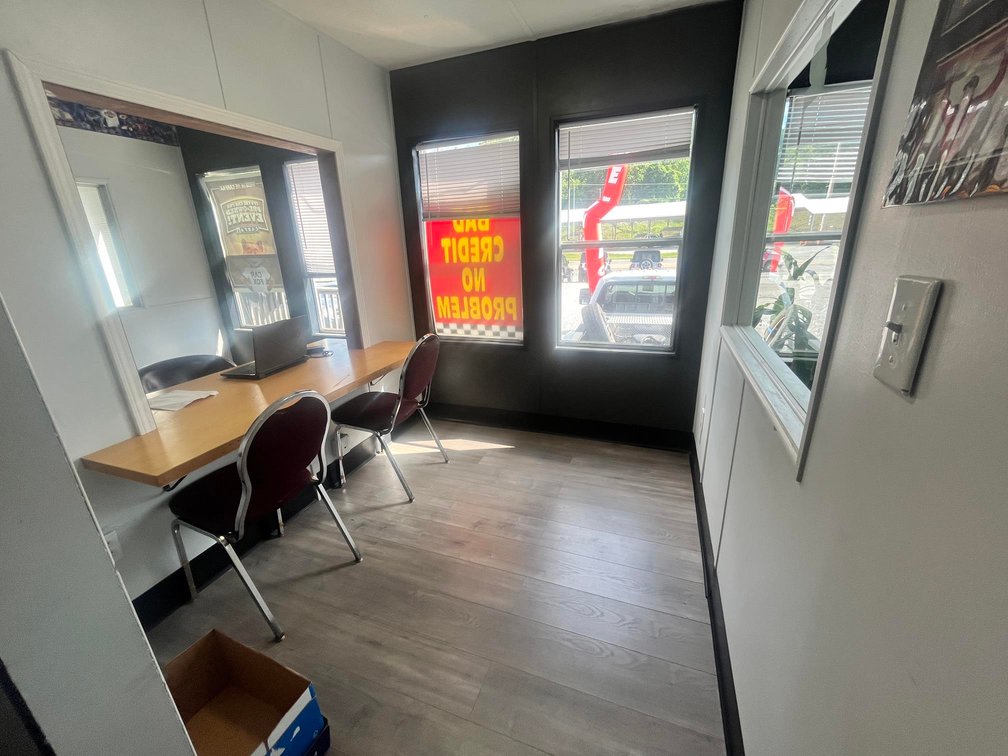 Image for Commercial Property with Office Facility on MacCorkle Avenue
