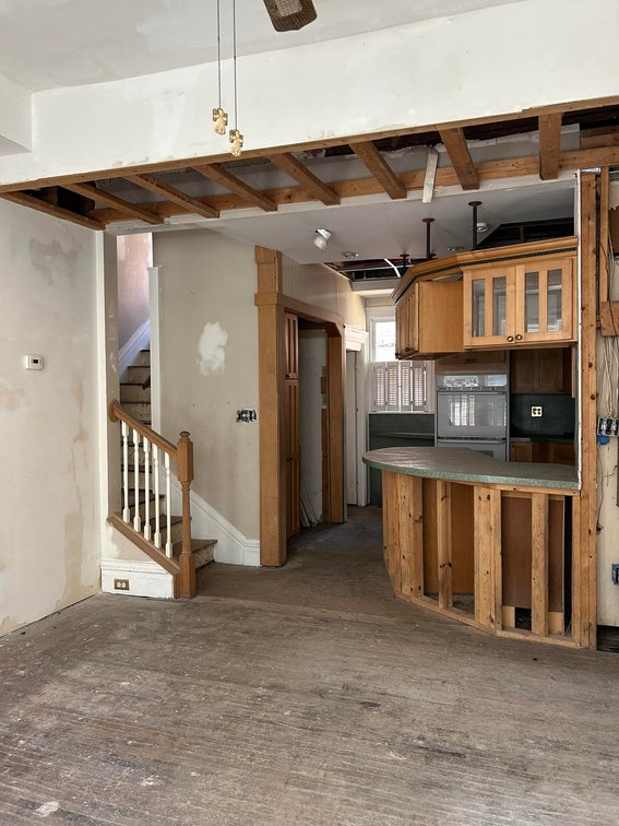 Image for Brick 4 Bedroom in Huntington Selling to the Highest Bidder