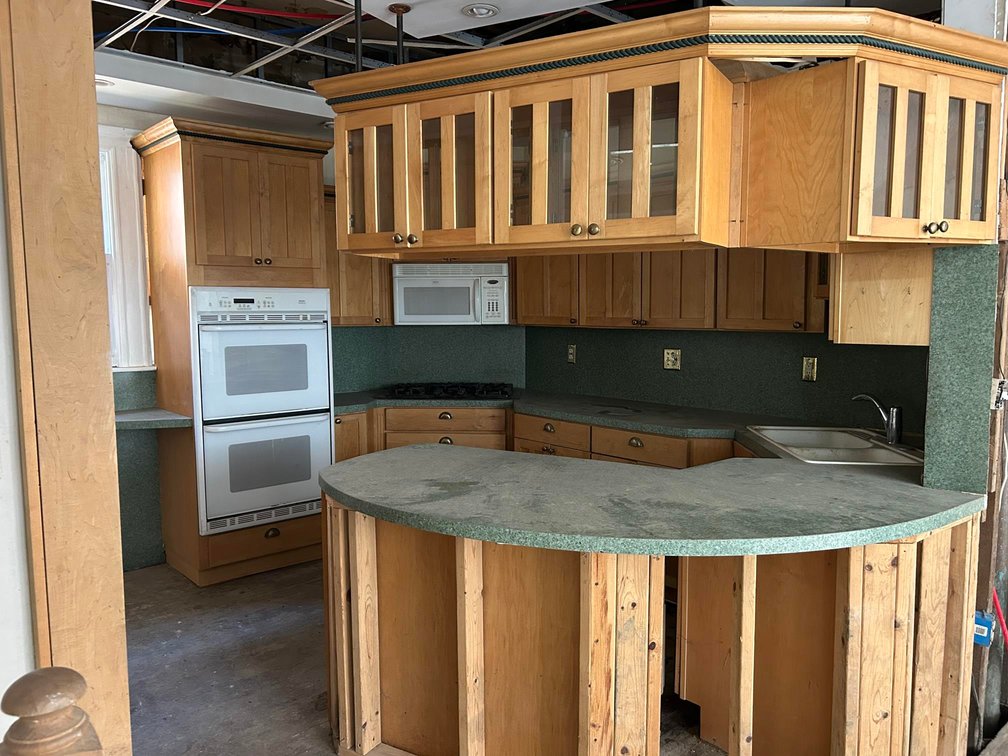 Image for Brick 4 Bedroom in Huntington Selling to the Highest Bidder