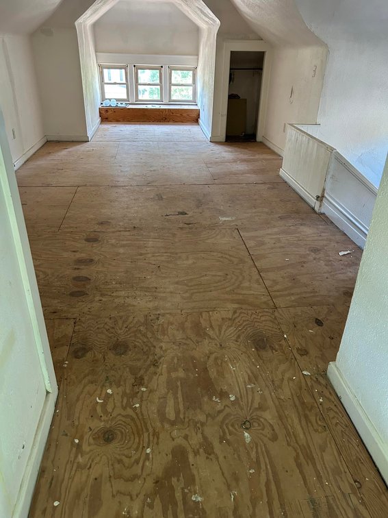 Image for Brick 4 Bedroom in Huntington Selling to the Highest Bidder
