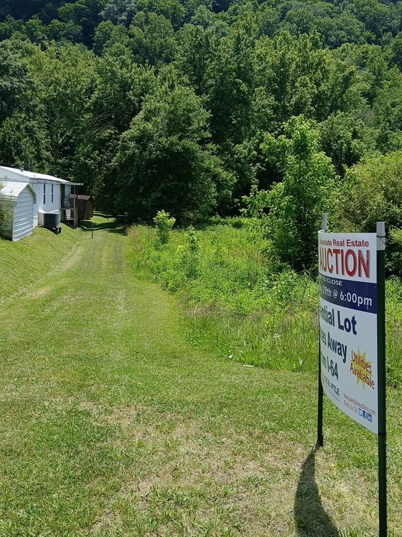 Image for Residential Lot in Charleston Selling to the Highest Bidder