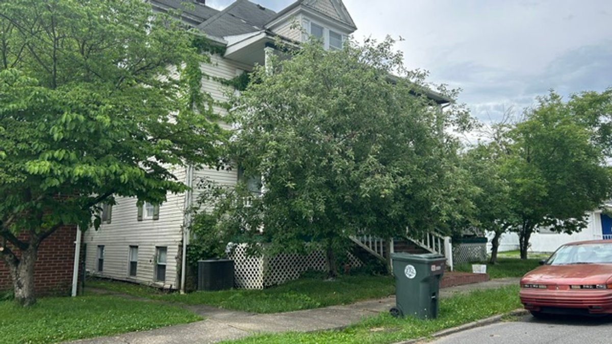 Image for Classic 7 Bedroom Prime for Renovation in Buckhannon