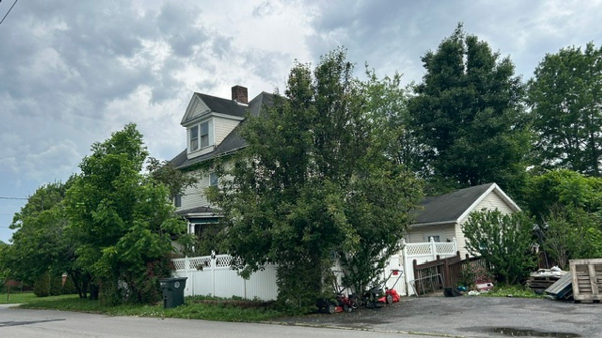 Image for Classic 7 Bedroom Prime for Renovation in Buckhannon