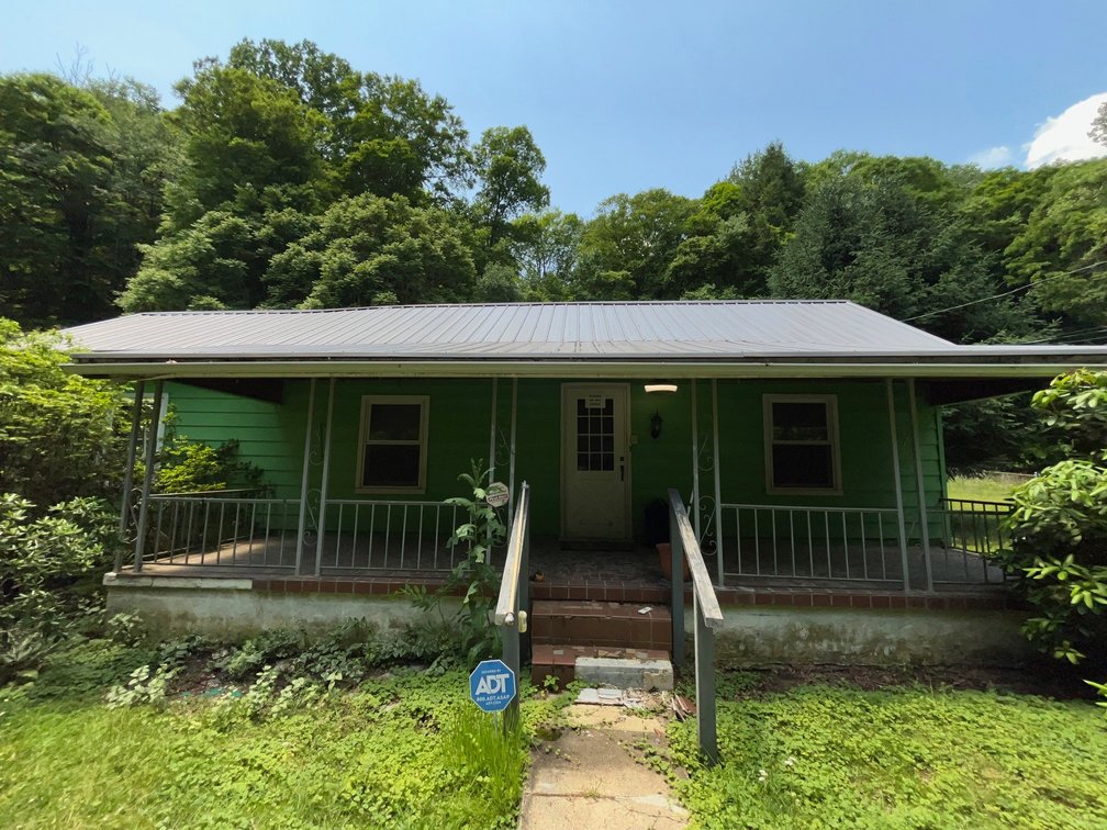 Image for 3 Bedroom on 1.72 Acres in Kanawha County Selling to the Highest Bidder