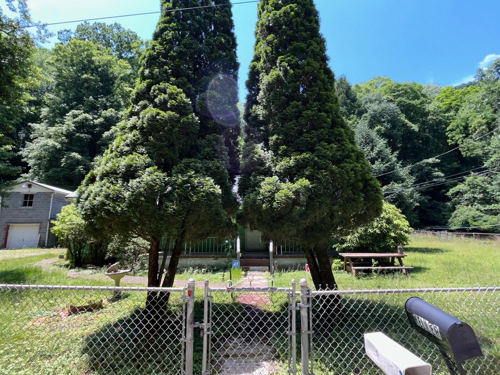 Image for 3 Bedroom on 1.72 Acres in Kanawha County Selling to the Highest Bidder