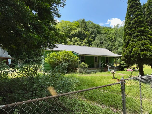 Image for 3 Bedroom on 1.72 Acres in Kanawha County Selling to the Highest Bidder