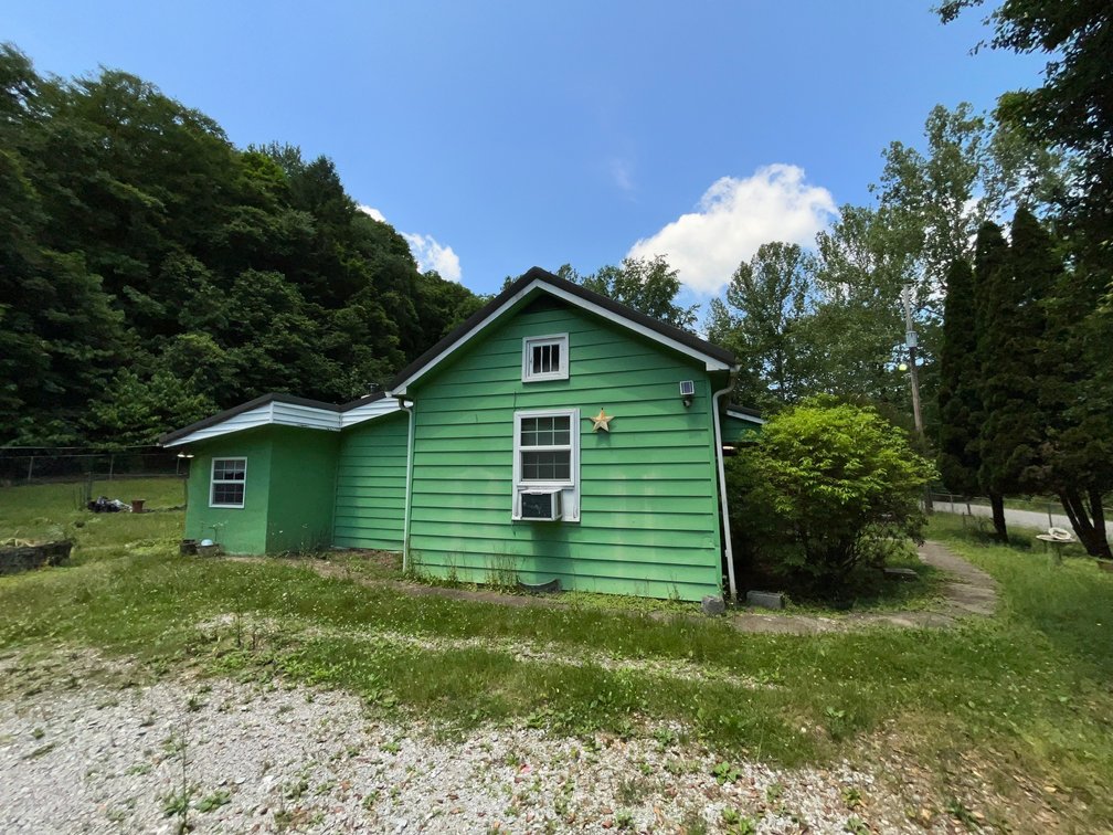 Image for 3 Bedroom on 1.72 Acres in Kanawha County Selling to the Highest Bidder