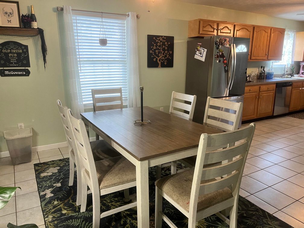 Image for Move-in Ready 3 Bedroom on Half an Acre in Elkview