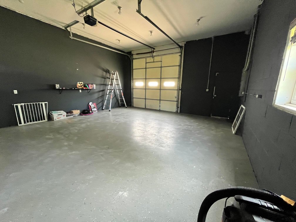 Image for Move-in Ready 3 Bedroom on Half an Acre in Elkview