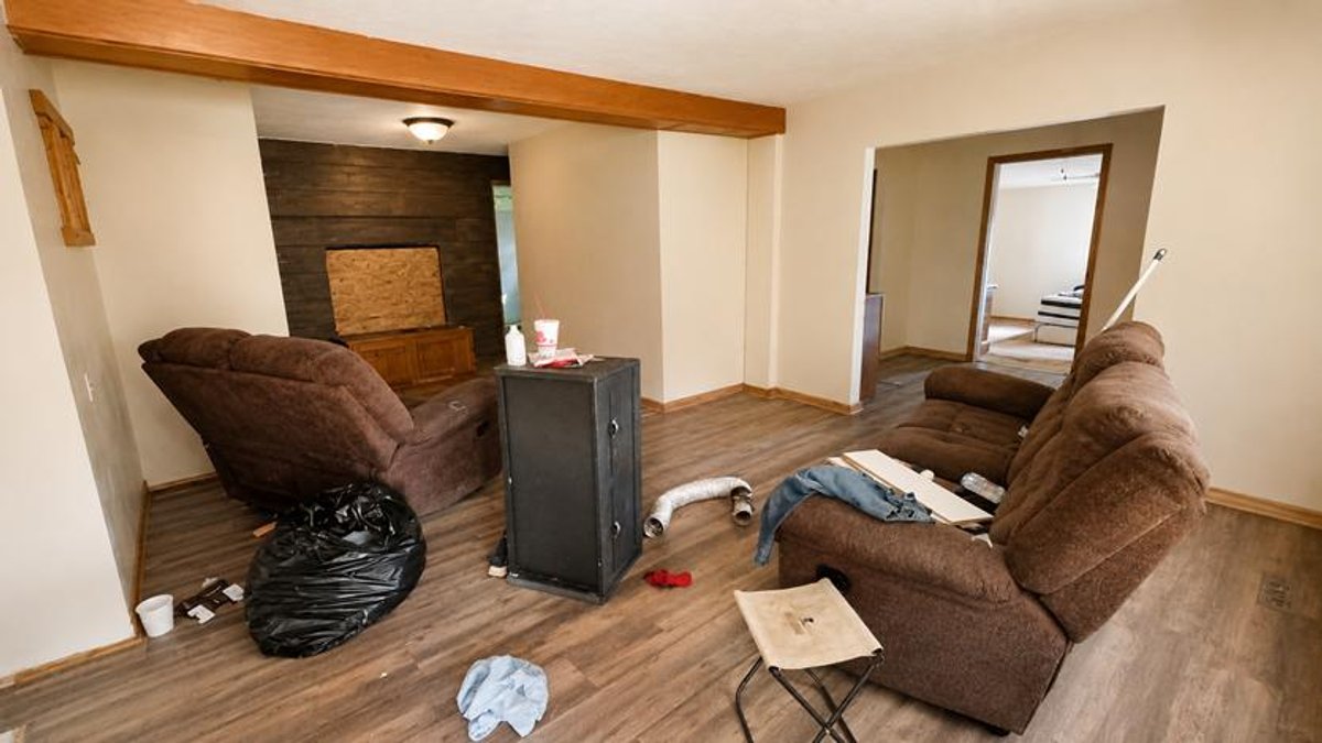 Image for Wood County Fixer-Upper Selling to the Highest Bidder