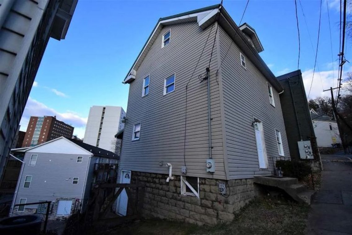 Image for 4 Bedroom Near the Downtown WVU Campus