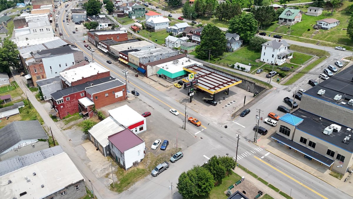 Image for Two Story Commercial Garage with Apartment Along WV-4 in Braxton County