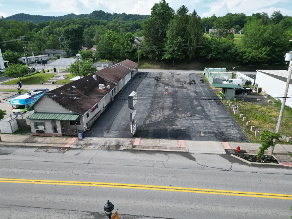 Image for Prime Restaurant Opportunity in the Heart of Summersville